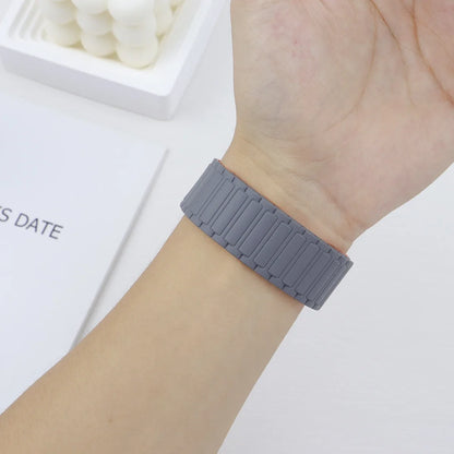 Silicone Magnetic Band for Apple Watch Strap Ultra 3 2 49mm 46mm 45mm 44mm 42mm 40 41mm Bracelet IWatch Series 11 10 9 8 7 6 SE