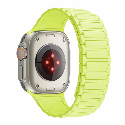 Silicone Magnetic Band for Apple Watch Strap Ultra 3 2 49mm 46mm 45mm 44mm 42mm 40 41mm Bracelet IWatch Series 11 10 9 8 7 6 SE
